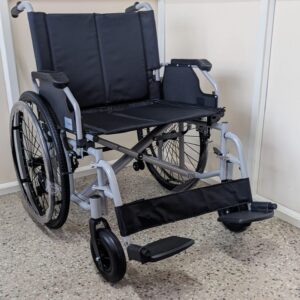 TUSKER 225 BARIATRIC WHEELCHAIR